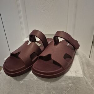 No Boundaries Burgundy Sandals